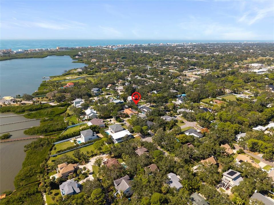 Active With Contract: $775,000 (3 beds, 2 baths, 2214 Square Feet)