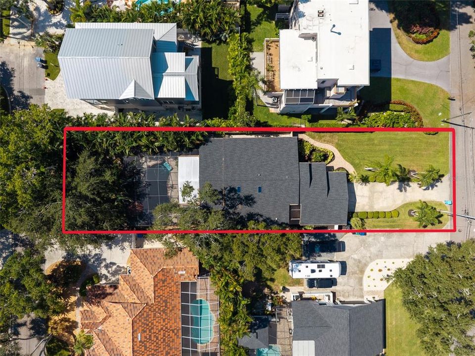 Active With Contract: $775,000 (3 beds, 2 baths, 2214 Square Feet)