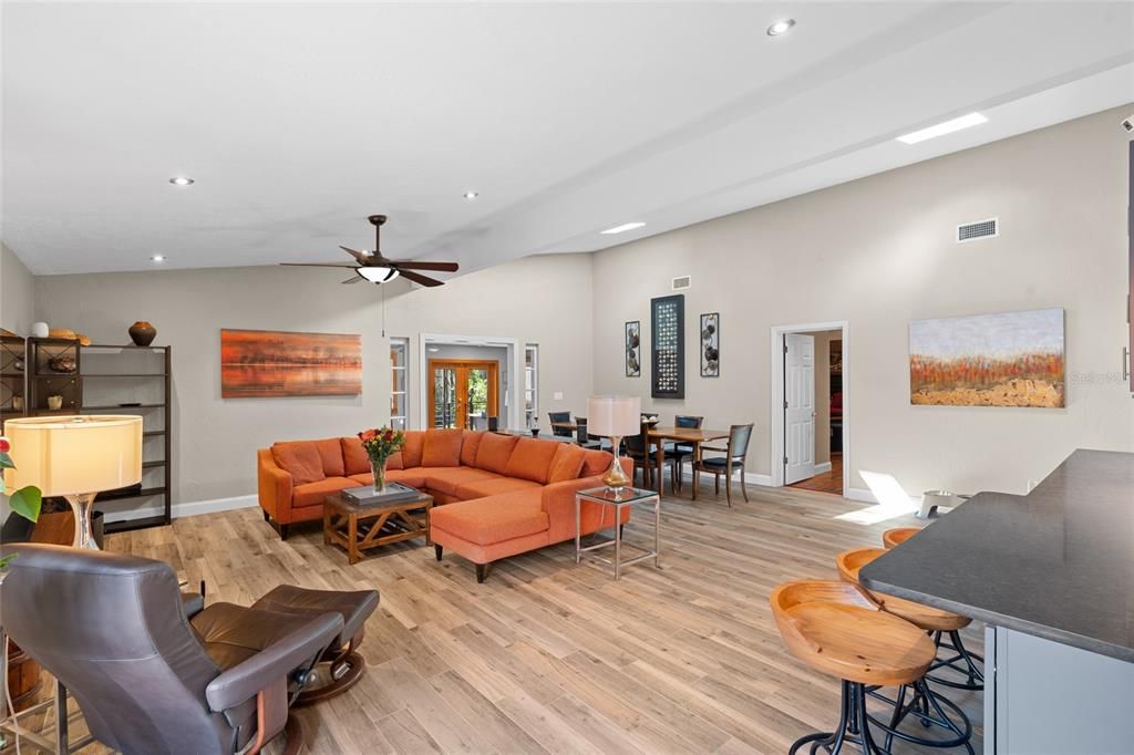 Active With Contract: $775,000 (3 beds, 2 baths, 2214 Square Feet)