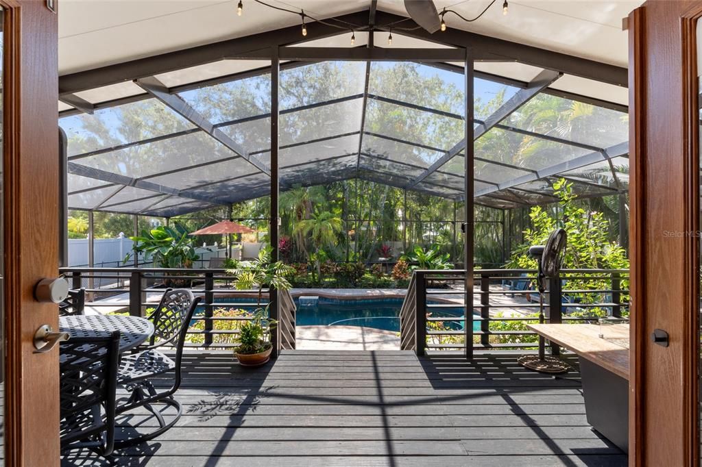 Active With Contract: $775,000 (3 beds, 2 baths, 2214 Square Feet)