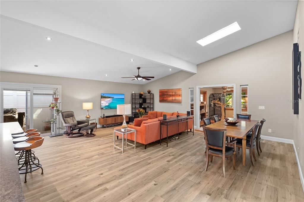 Active With Contract: $775,000 (3 beds, 2 baths, 2214 Square Feet)