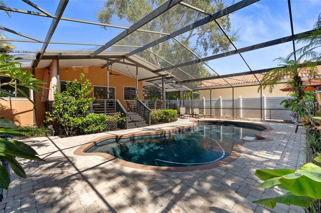 Active With Contract: $775,000 (3 beds, 2 baths, 2214 Square Feet)