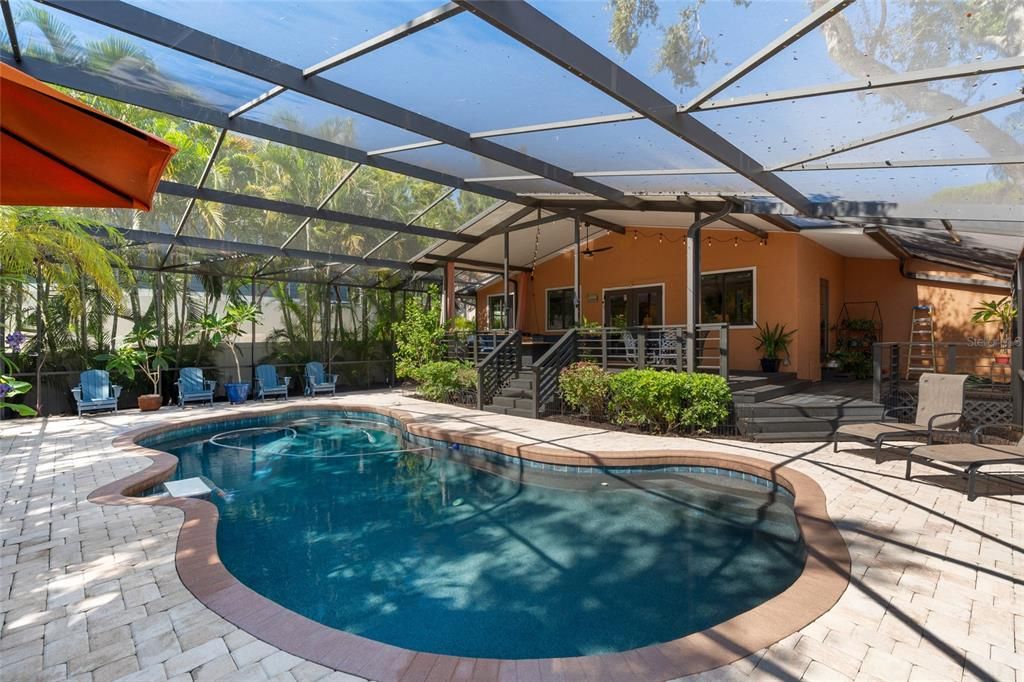 Active With Contract: $775,000 (3 beds, 2 baths, 2214 Square Feet)