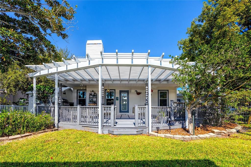 En Venta: $724,900 (4 camas, 3 baños, 2564 Pies cuadrados)