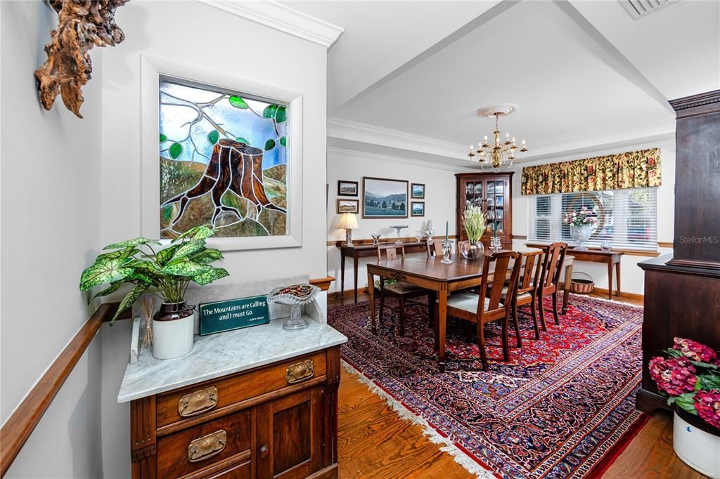 En Venta: $724,900 (4 camas, 3 baños, 2564 Pies cuadrados)