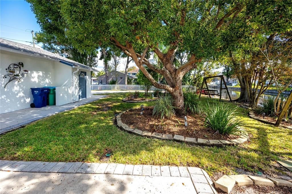 En Venta: $724,900 (4 camas, 3 baños, 2564 Pies cuadrados)