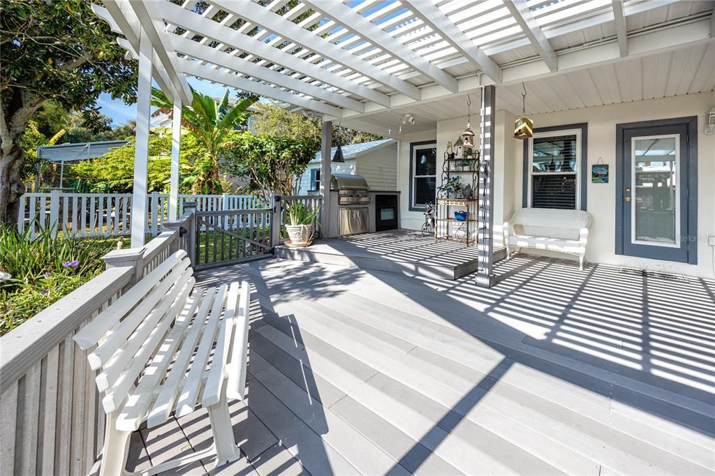 En Venta: $724,900 (4 camas, 3 baños, 2564 Pies cuadrados)