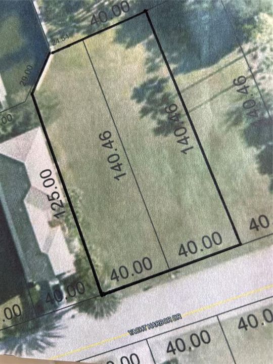 На продажу: $360,000 (0.26 acres)