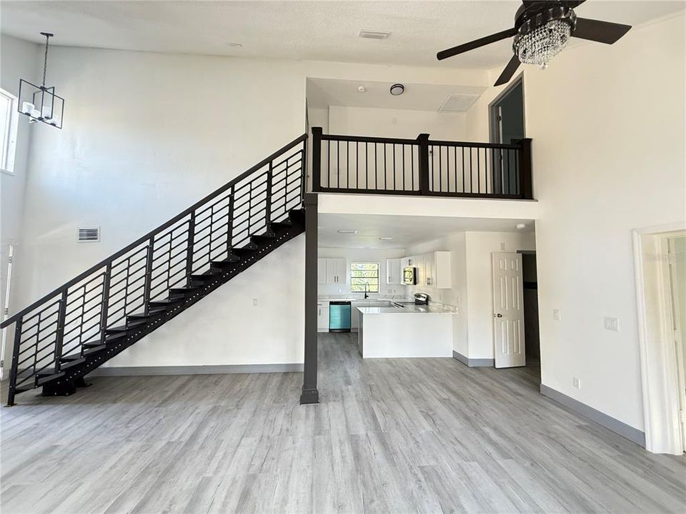 For Sale: $850,000 (3 beds, 3 baths, 1877 Square Feet)