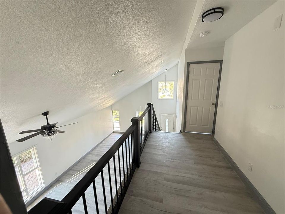 For Sale: $850,000 (3 beds, 3 baths, 1877 Square Feet)