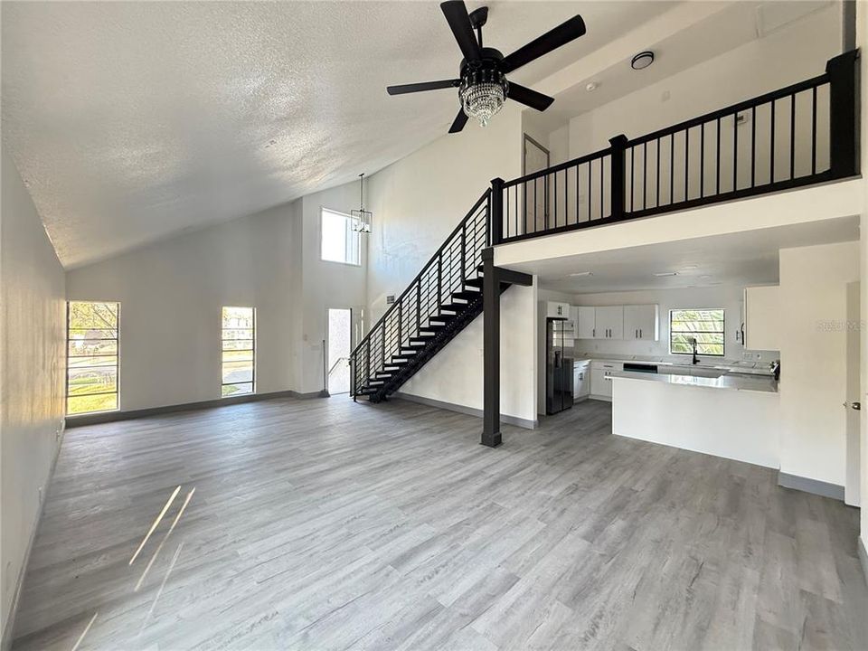 For Sale: $850,000 (3 beds, 3 baths, 1877 Square Feet)