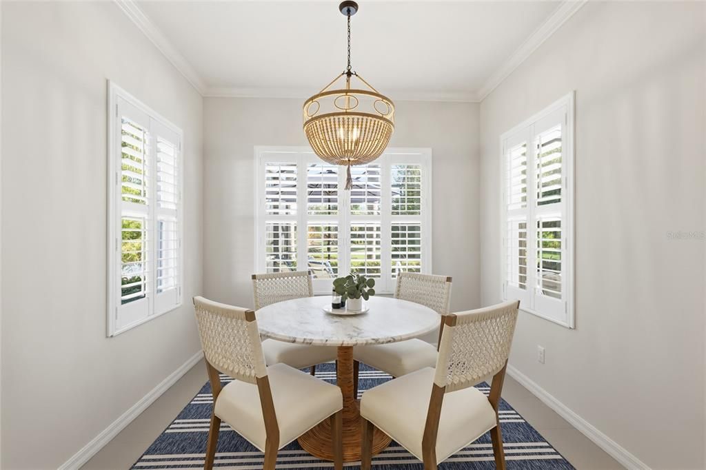 Под контрактом: $789,000 (3 спален, 2 ванн, 2112 Квадратных фут)