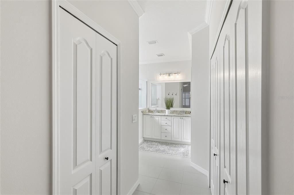 Под контрактом: $789,000 (3 спален, 2 ванн, 2112 Квадратных фут)