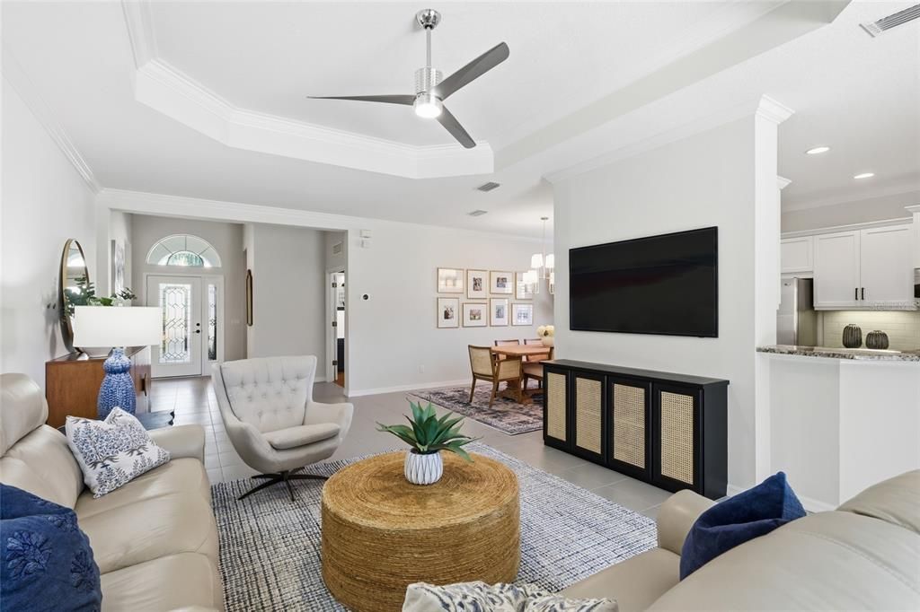 Под контрактом: $789,000 (3 спален, 2 ванн, 2112 Квадратных фут)