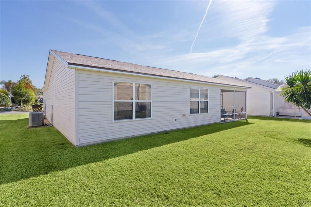 En Venta: $324,000 (2 camas, 2 baños, 1100 Pies cuadrados)