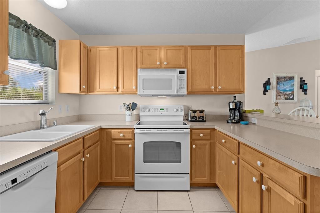 En Venta: $324,000 (2 camas, 2 baños, 1100 Pies cuadrados)