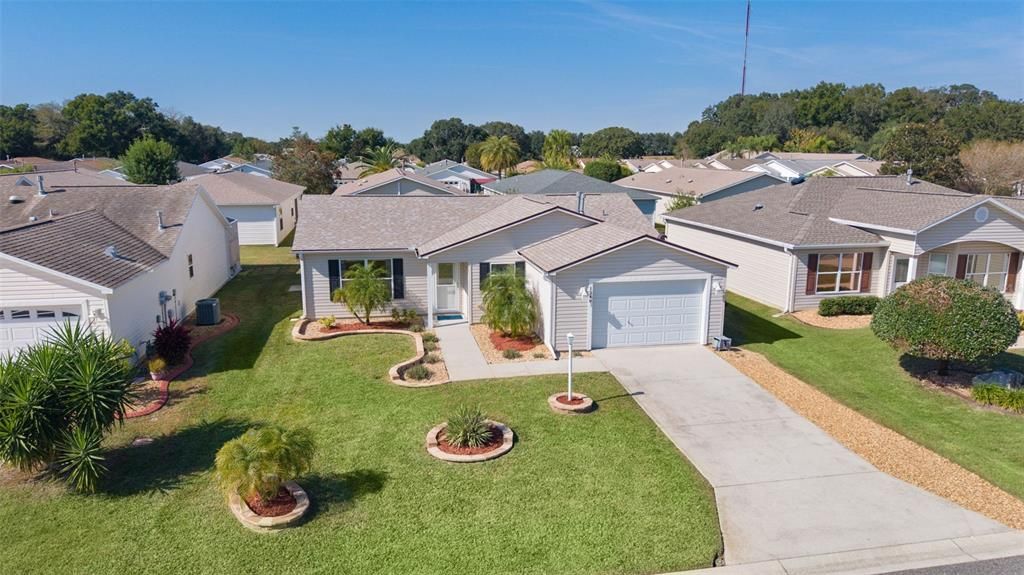 En Venta: $324,000 (2 camas, 2 baños, 1100 Pies cuadrados)