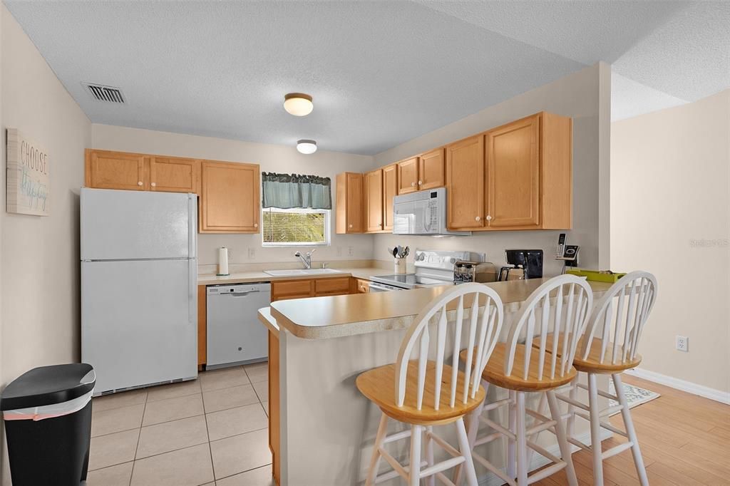 En Venta: $324,000 (2 camas, 2 baños, 1100 Pies cuadrados)