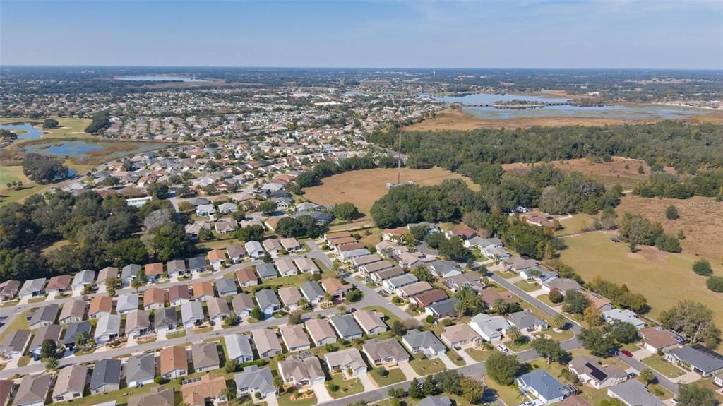 En Venta: $324,000 (2 camas, 2 baños, 1100 Pies cuadrados)