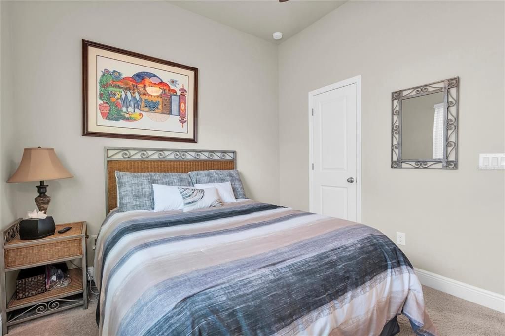 Activo con contrato: $499,000 (3 camas, 2 baños, 1901 Pies cuadrados)