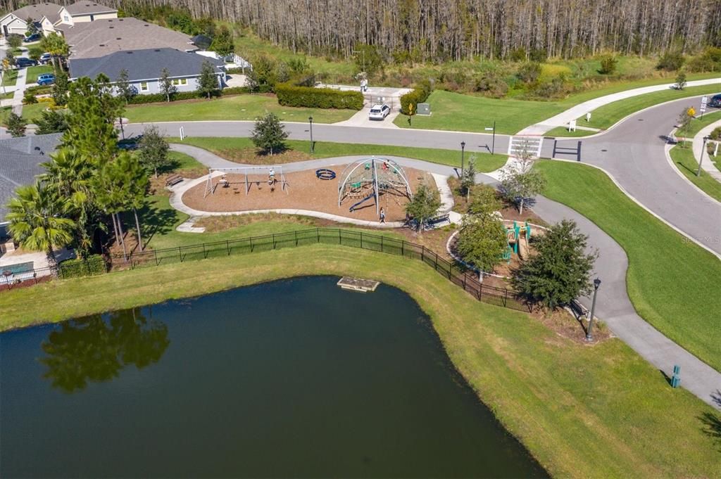 Activo con contrato: $499,000 (3 camas, 2 baños, 1901 Pies cuadrados)