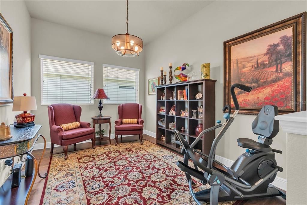 Activo con contrato: $499,000 (3 camas, 2 baños, 1901 Pies cuadrados)