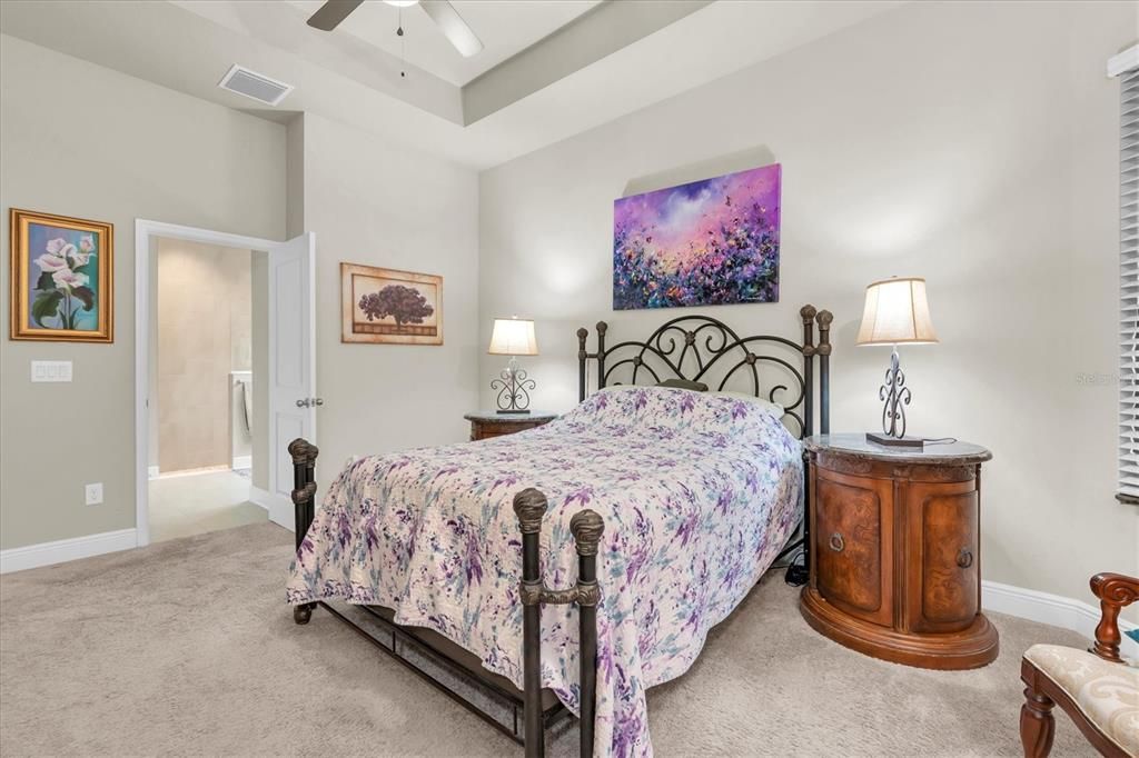 Activo con contrato: $499,000 (3 camas, 2 baños, 1901 Pies cuadrados)