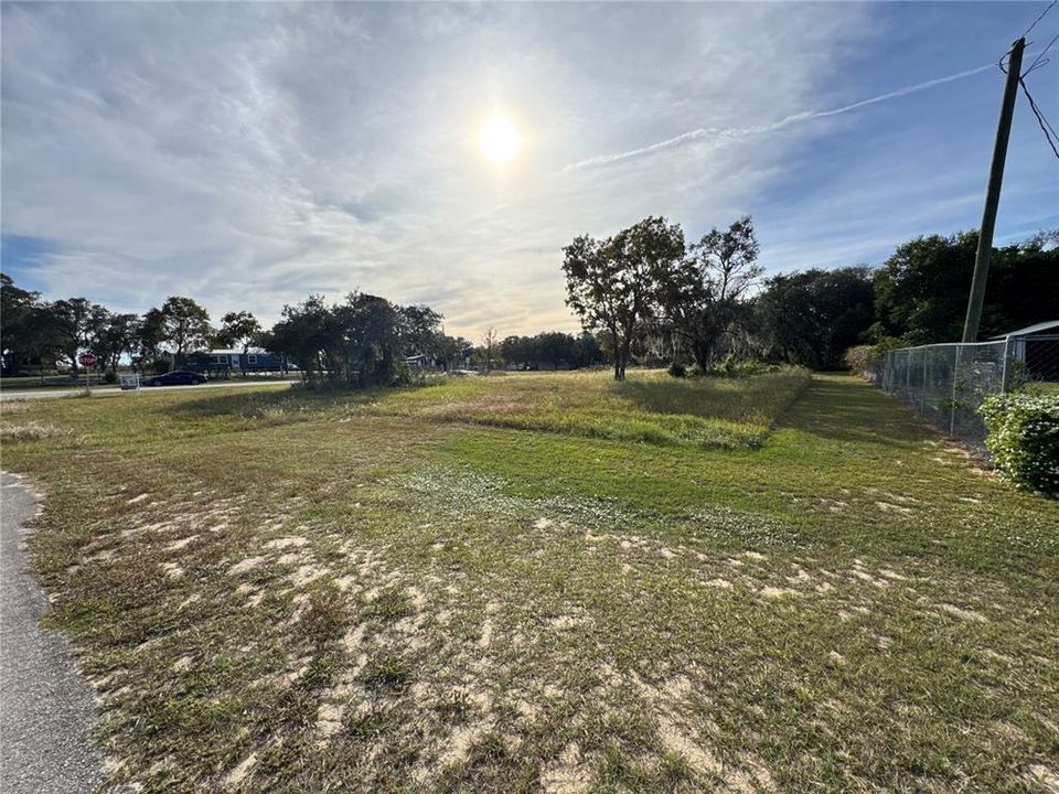 На продажу: $125,000 (0.99 acres)