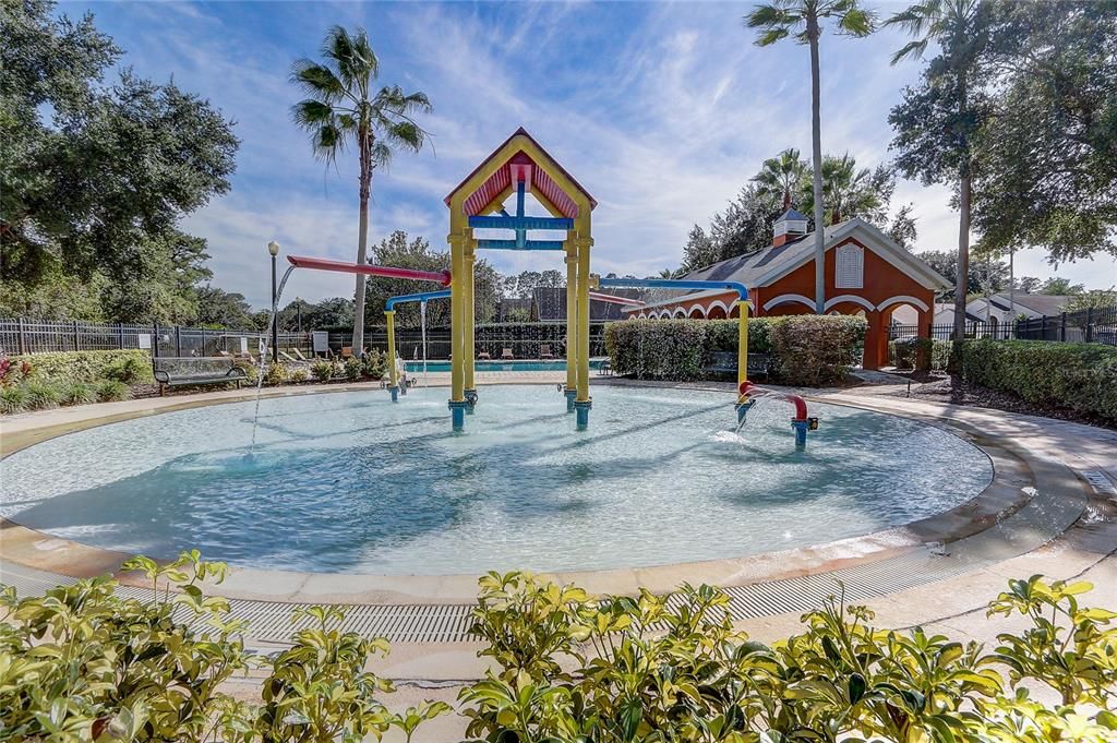 Под контрактом: $455,000 (4 спален, 2 ванн, 1895 Квадратных фут)