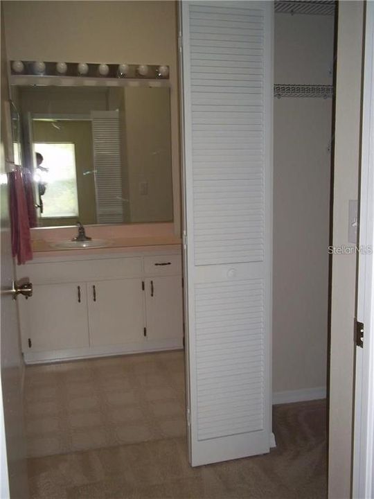 出租: $1,940 (2 贝兹, 2 浴室, 1265 平方英尺)