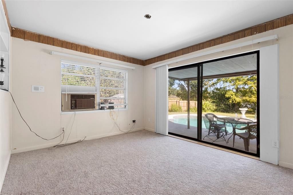 Active With Contract: $280,000 (3 beds, 2 baths, 1788 Square Feet)