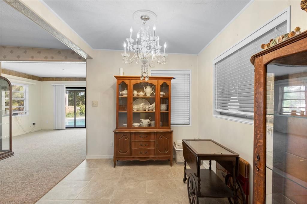 Active With Contract: $280,000 (3 beds, 2 baths, 1788 Square Feet)