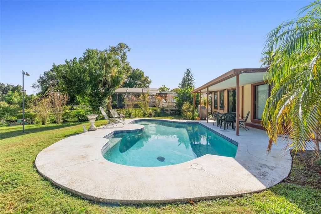 Active With Contract: $280,000 (3 beds, 2 baths, 1788 Square Feet)