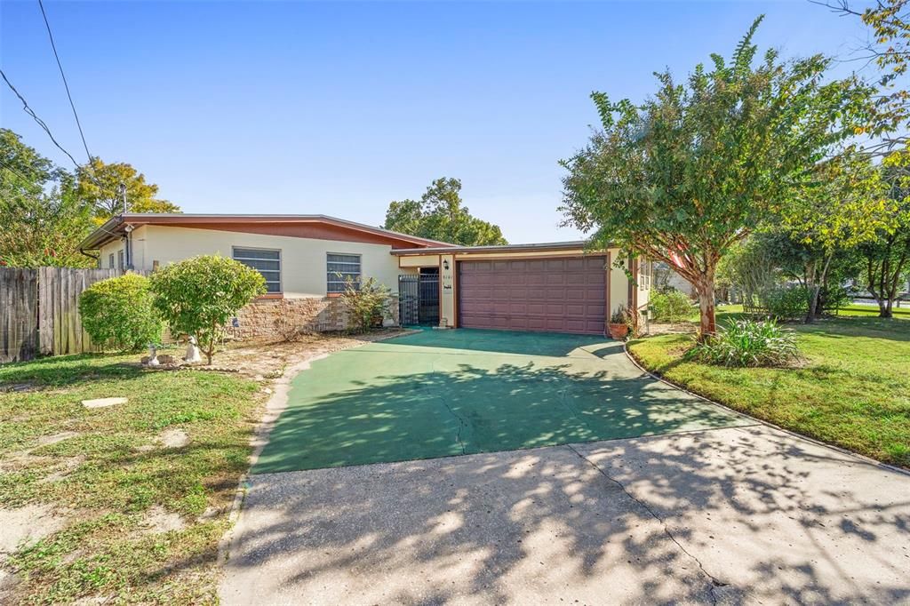 Active With Contract: $280,000 (3 beds, 2 baths, 1788 Square Feet)