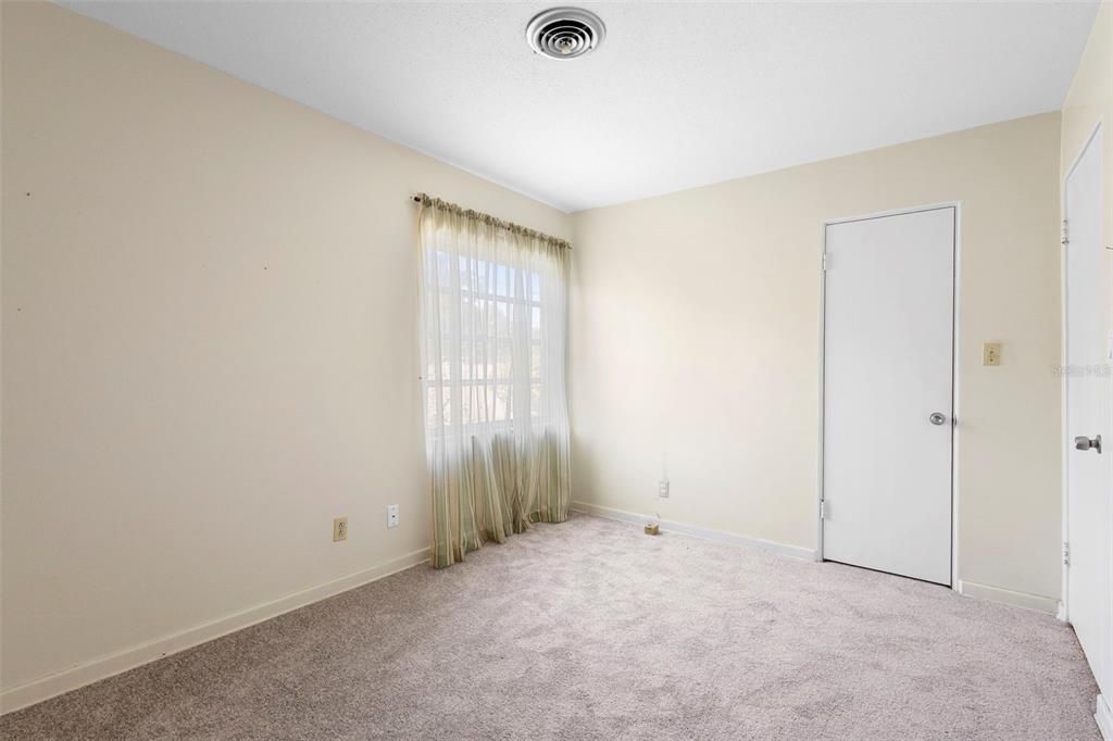 Active With Contract: $280,000 (3 beds, 2 baths, 1788 Square Feet)