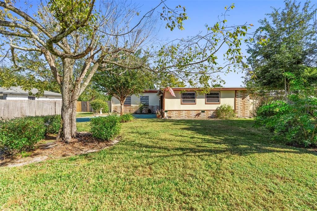 Active With Contract: $280,000 (3 beds, 2 baths, 1788 Square Feet)