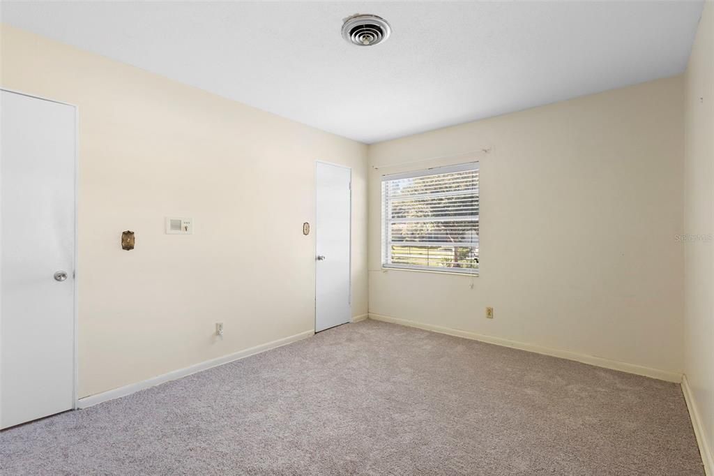 Active With Contract: $280,000 (3 beds, 2 baths, 1788 Square Feet)