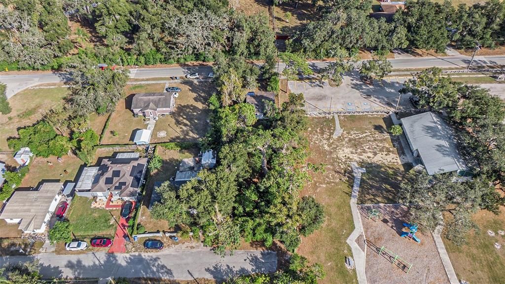 Active With Contract: $184,900 (2 beds, 1 baths, 952 Square Feet)