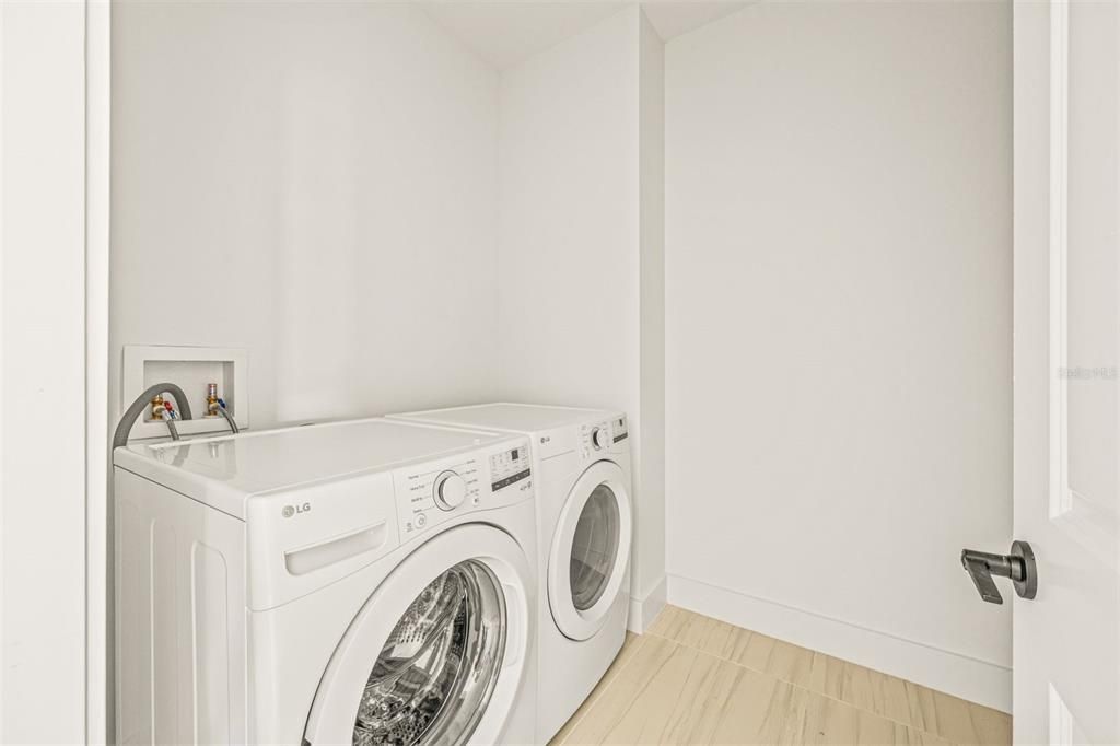 For Sale: $364,900 (4 beds, 2 baths, 1766 Square Feet)