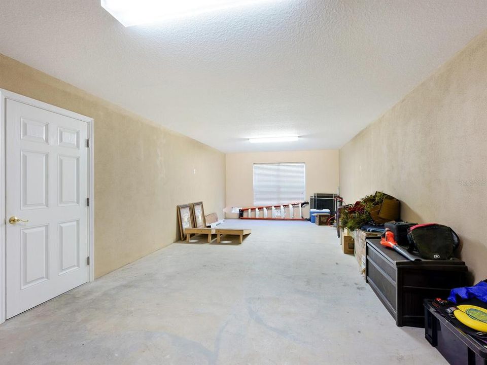 For Sale: $799,000 (3 beds, 2 baths, 2361 Square Feet)