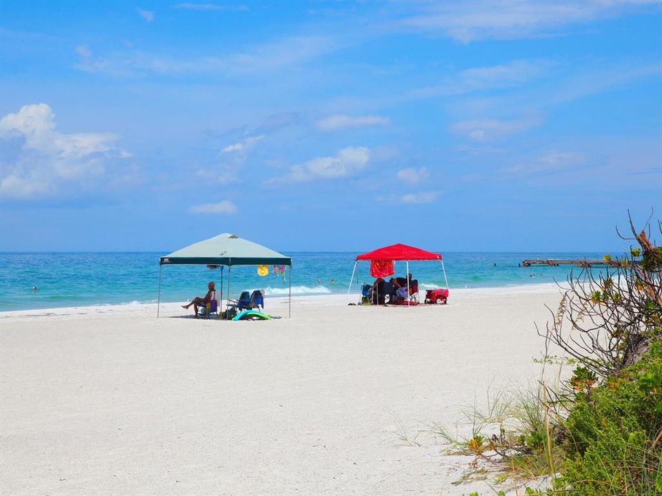 For Sale: $799,000 (3 beds, 2 baths, 2361 Square Feet)