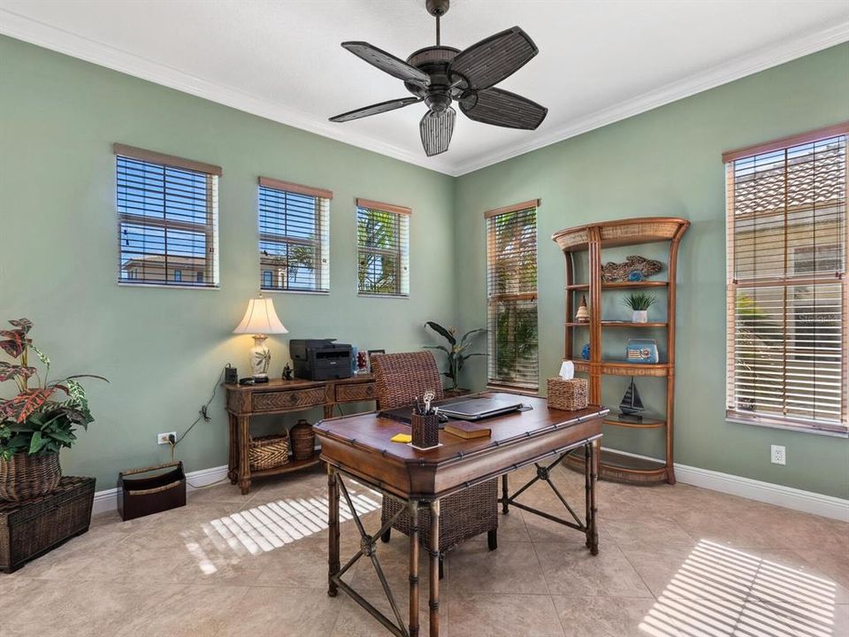 For Sale: $799,000 (3 beds, 2 baths, 2361 Square Feet)