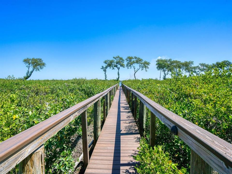 For Sale: $799,000 (3 beds, 2 baths, 2361 Square Feet)