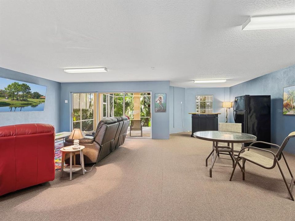 For Sale: $799,000 (3 beds, 2 baths, 2361 Square Feet)