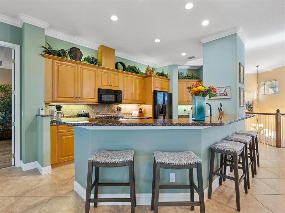 For Sale: $799,000 (3 beds, 2 baths, 2361 Square Feet)