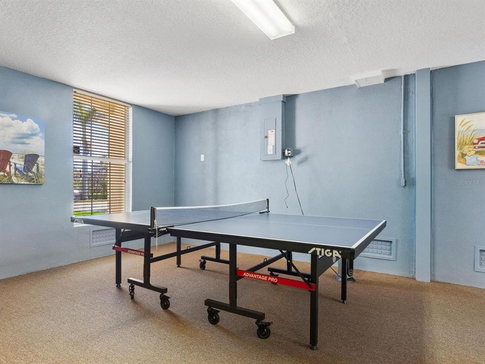 For Sale: $799,000 (3 beds, 2 baths, 2361 Square Feet)