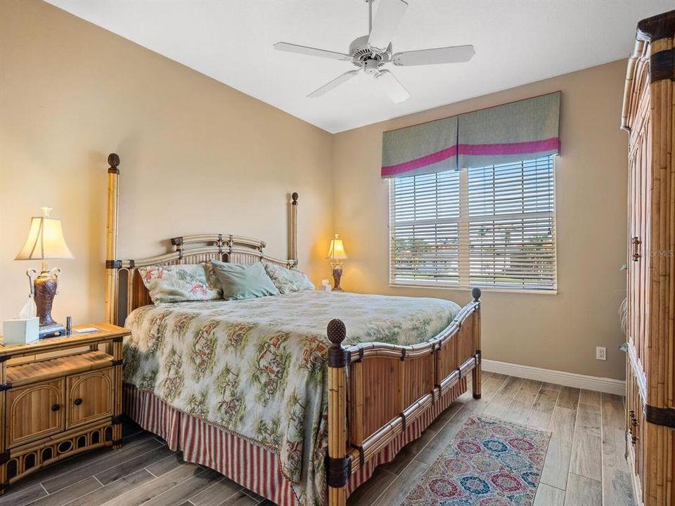 For Sale: $799,000 (3 beds, 2 baths, 2361 Square Feet)