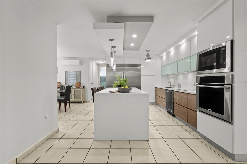 For Sale: $1,970,000 (4 beds, 3 baths, 4000 Square Feet)