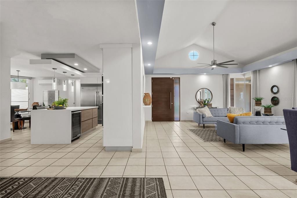 For Sale: $1,970,000 (4 beds, 3 baths, 4000 Square Feet)