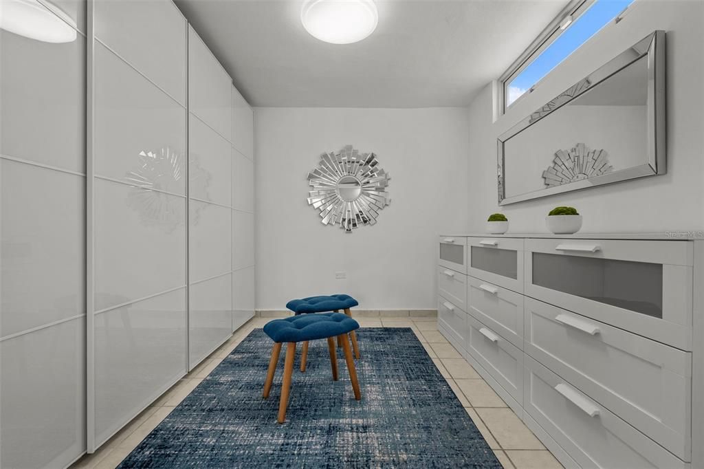 For Sale: $1,970,000 (4 beds, 3 baths, 4000 Square Feet)